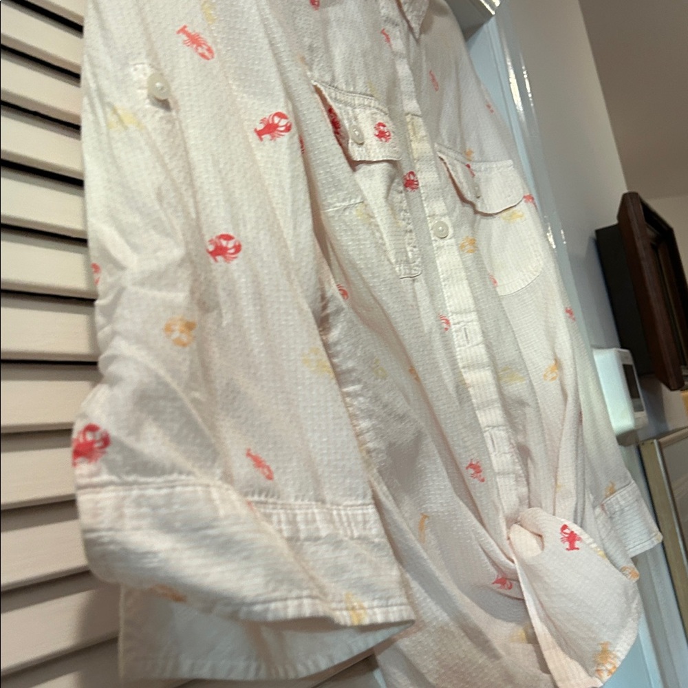 Croft and Barrow lobster-decorated shirt. Has rollup tabs on sleeves - Picture 4 of 8